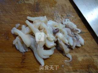 雪菜乌贼炒西葫芦的做法步骤：3