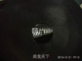 剁椒蒜蓉蒸虾粉丝的做法步骤：6