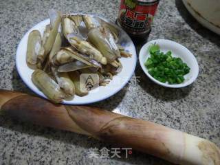 雷笋炒蛏子的做法步骤：1