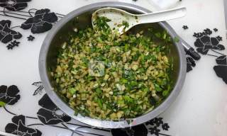 韭菜土豆馅儿莜面饺子的做法步骤：3