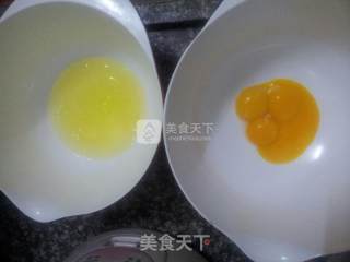 戚风蛋糕的做法步骤：1