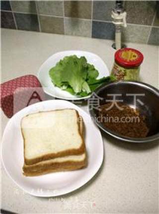 肉松火腿三明治的做法步骤：1