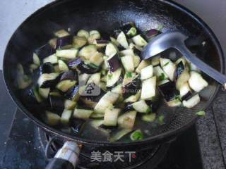 尖椒茄丁的做法步骤：7