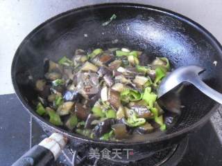 尖椒茄丁的做法步骤：10