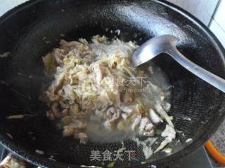 酸菜炖粉丝的做法步骤：9