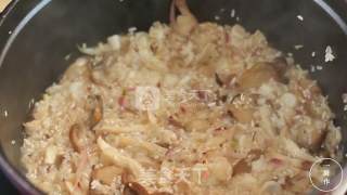 菌菇炊饭一厨作铸铁锅版的做法步骤：5