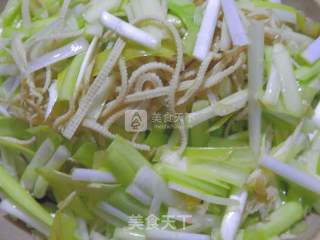 韭黄炒豆腐丝的做法步骤：7
