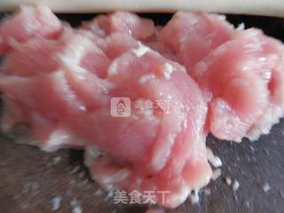辣椒炒肉片的做法步骤：1