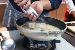 马来西亚鱼头米粉的做法步骤：7