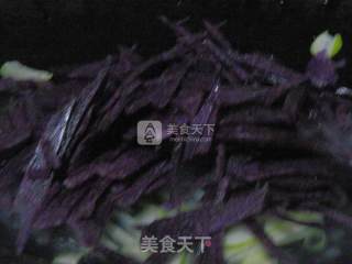 紫土豆炒肉片的做法步骤：7