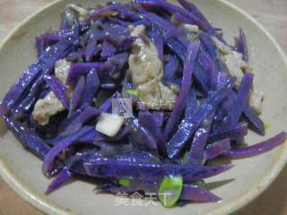 紫土豆炒肉片的做法步骤：9
