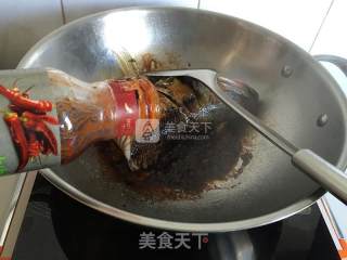 红烧鲈鱼头的做法步骤：6