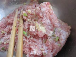 如意肉卷的做法步骤：1