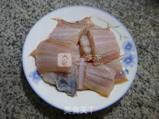 酸菜煮玉秃鱼的做法步骤：5