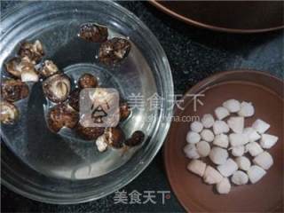 香菇干贝粥的做法步骤：2