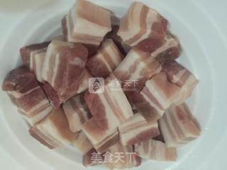 红烧肉的做法步骤：1