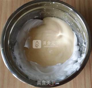 红曲拉花纸杯蛋糕的做法步骤：10