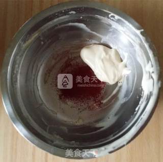 红曲拉花纸杯蛋糕的做法步骤：12
