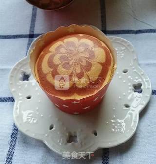 红曲拉花纸杯蛋糕的做法步骤：17