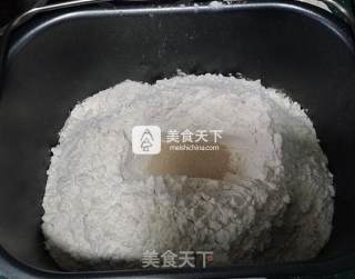 芝士炼乳紫薯卷的做法步骤：2