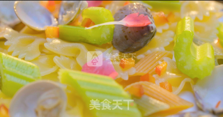 文蛤意面的做法步骤：5