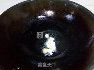 青红双椒炒牛肉丁的做法步骤：4