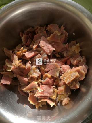 老腊肉手撕包菜的做法步骤：2