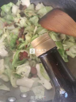 老腊肉手撕包菜的做法步骤：8