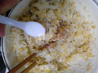 酸菜素馅饼的做法步骤：6