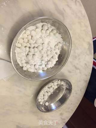咸汤圆的做法步骤：1