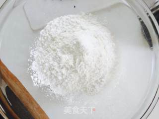 芝麻酱果仁汤圆的做法步骤：1