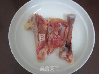 茶树菇炒鸡肉的做法步骤：2
