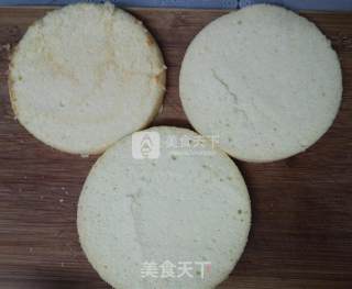 草莓裸蛋糕的做法步骤：2