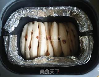 葡萄干椰蓉千层土司的做法步骤：14