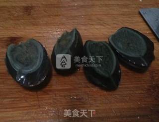 皮蛋嫩豆腐的做法步骤：3