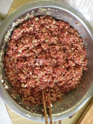 千层肉饼的做法步骤：1