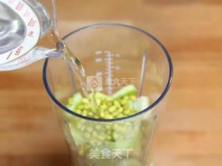 【咱家粮仓】炮儿哥喷血推荐----绿豆西芹羹的做法步骤：5