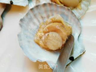 蒜蓉粉丝蒸扇贝的做法步骤：4