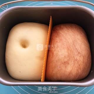 棋格双色吐司的做法步骤：7