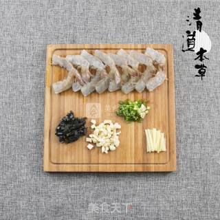 黑白蒜蓉蒸虾的做法步骤：2