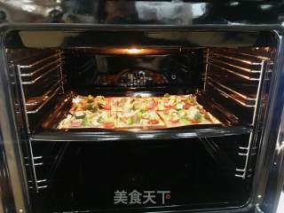 火腿土司披萨的做法步骤：5