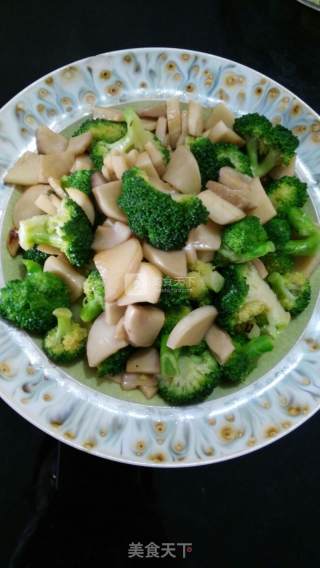 耗油杏鲍菇西兰花的做法步骤：8