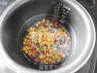 杂蔬黑米烧麦的做法步骤：3