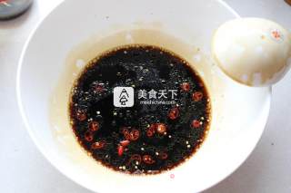 老醋花生的做法步骤：7
