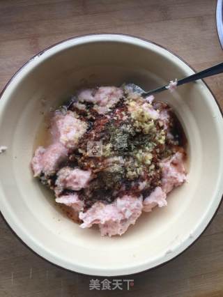 大肉芹菜水饺的做法步骤：4