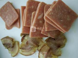 果蔬火腿腊肉虾仁披萨的做法步骤：7