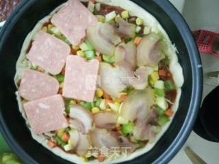 果蔬火腿腊肉虾仁披萨的做法步骤：17