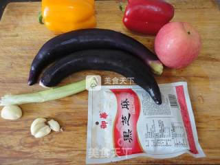 苹果烧茄子的做法步骤：1