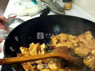 米饭绝配-私房香辣豆腐的做法步骤：8