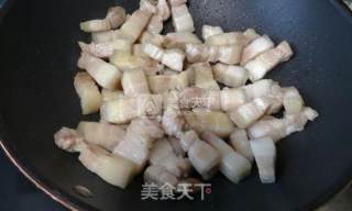 红糖红烧肉的做法步骤：4